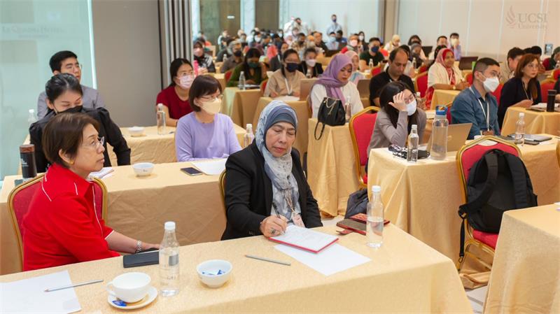 思特雅大學(xué)博士文憑值錢